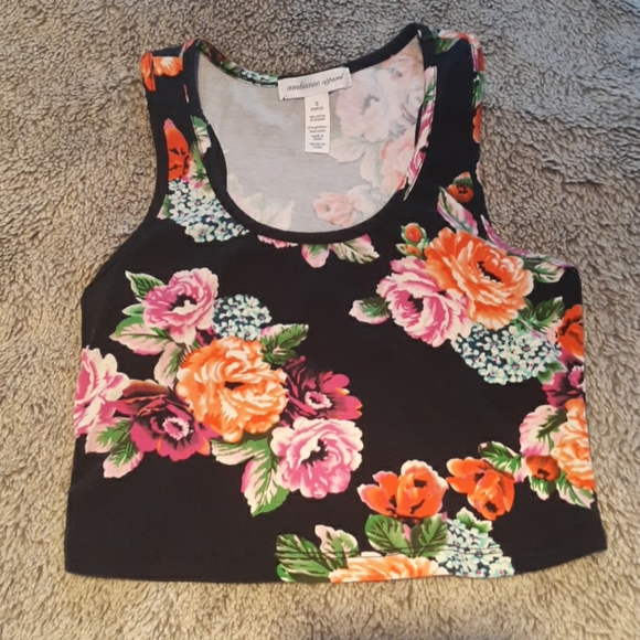 Floral Crop Top - Picture 1 of 2